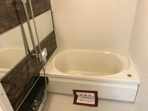 メゾン神明町の浴室