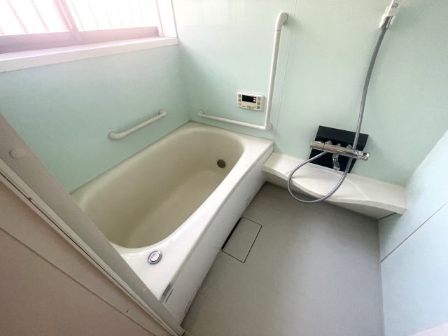 白幡戸建の浴室