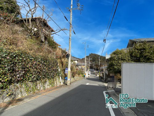 大宮玄琢北東町 中古戸建の前面道路含む現地写真