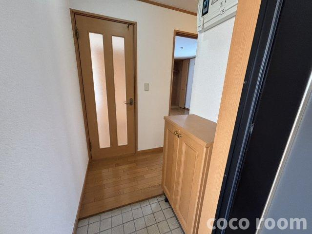 ラシュールの玄関