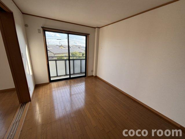 ラシュールの居間・リビング