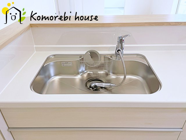 北本市下石戸　第3　新築一戸建て　クレイドルガーデン　01のキッチン|コンパクトなキッチンで掃除もラクラク