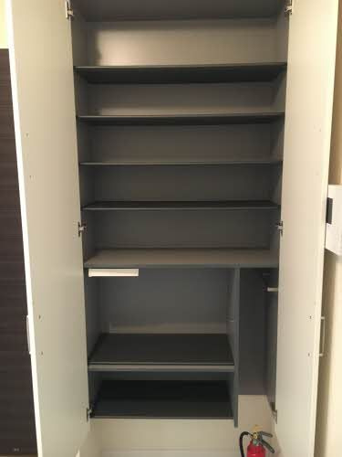 メゾンマスト本宮の玄関