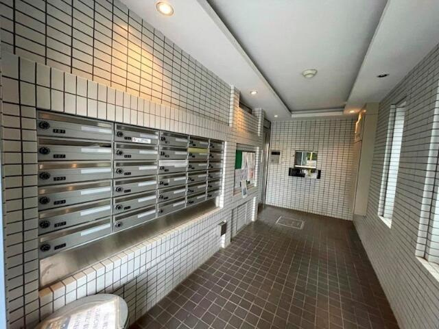 グランデール池尻のロビー