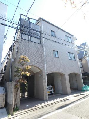 グランデッサ代沢の外観