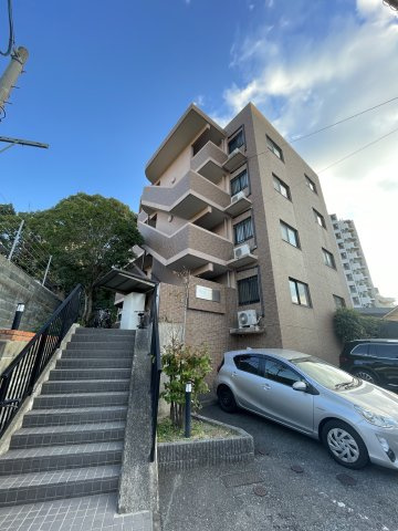グランドシャルマン桜坂の外観