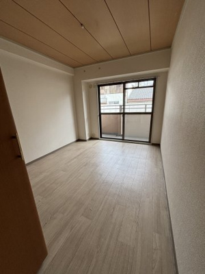 【洋室】 | メゾン・モン・ソレーイユ