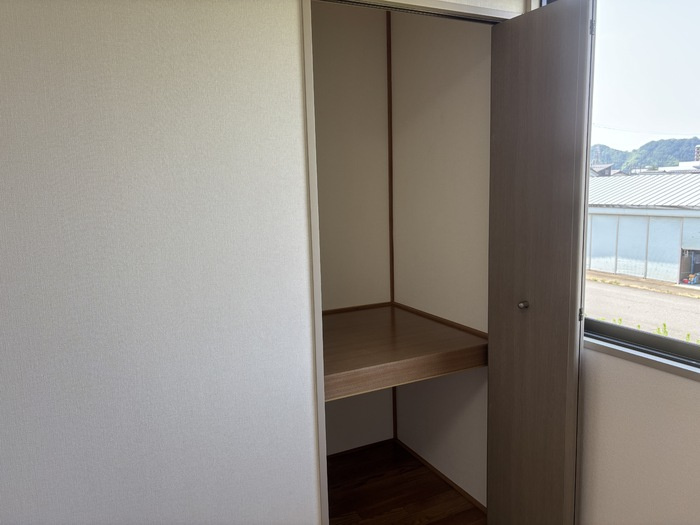 エルパレス江端　Bの内装