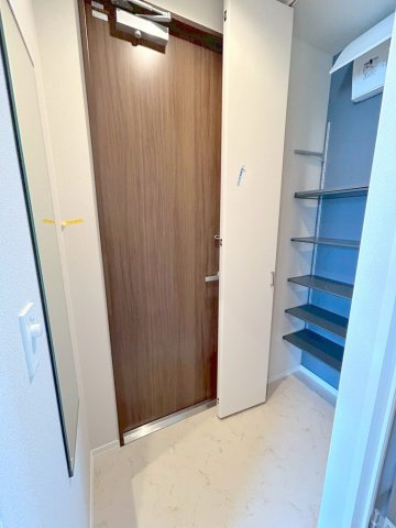 アイリス荻窪の玄関