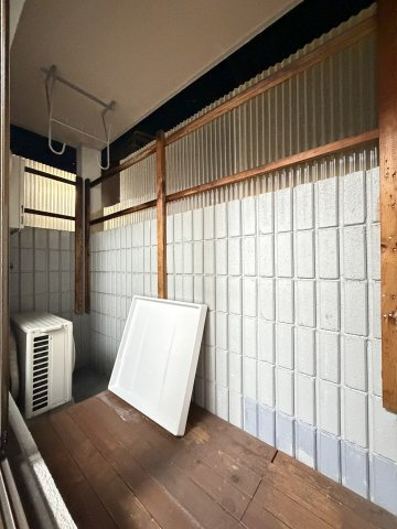 ウエストハイム墨江のバルコニー