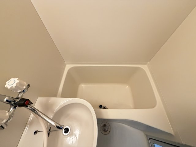 ウエストハイム墨江の浴室