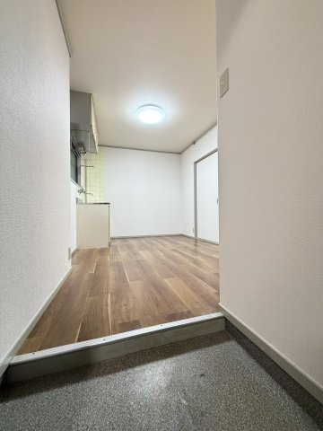 ウエストハイム墨江の玄関