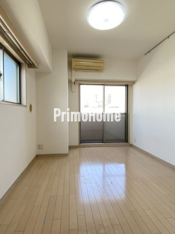 ガラシティ東日本橋の居間・リビング