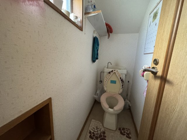 -三丁目不動産-　寄居町用土　平成2年築のトイレ