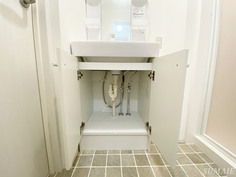 秀和東十条レジデンスの収納|洗面台下収納です☆