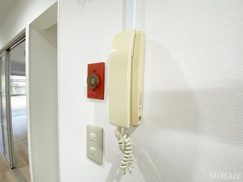 秀和東十条レジデンスのセキュリティ|モニター付きインターホンです☆