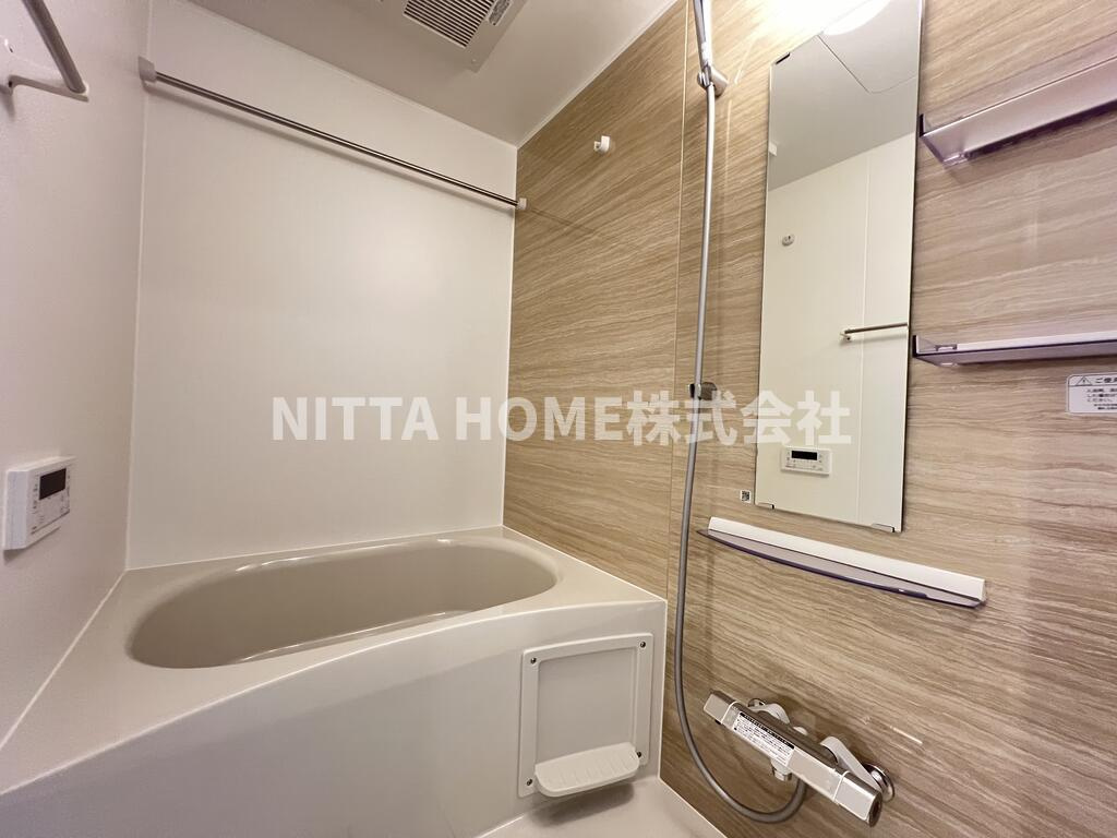 アマテラス（ＡＭＡＴＥＲＡＳＵ)の浴室|追炊き機能、浴室乾燥機付きのバスルーム◇