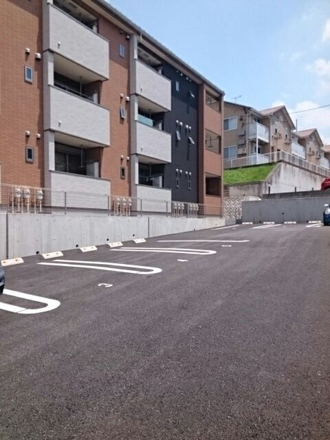 プレッソ　ジール　　刈谷市近郊の賃貸はクラスホーム刈谷店の駐車場