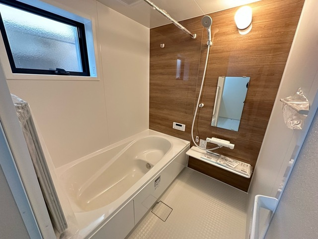 《仲介手数料無料》朝霞市栄町２丁目5-38新築一戸建てリーブルガーデンの浴室