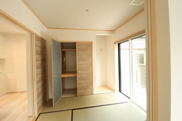 香美市土佐山田町東本町2丁目　新築戸建　2号棟　（全2区画）の和室|1Ｆ　5.0帖