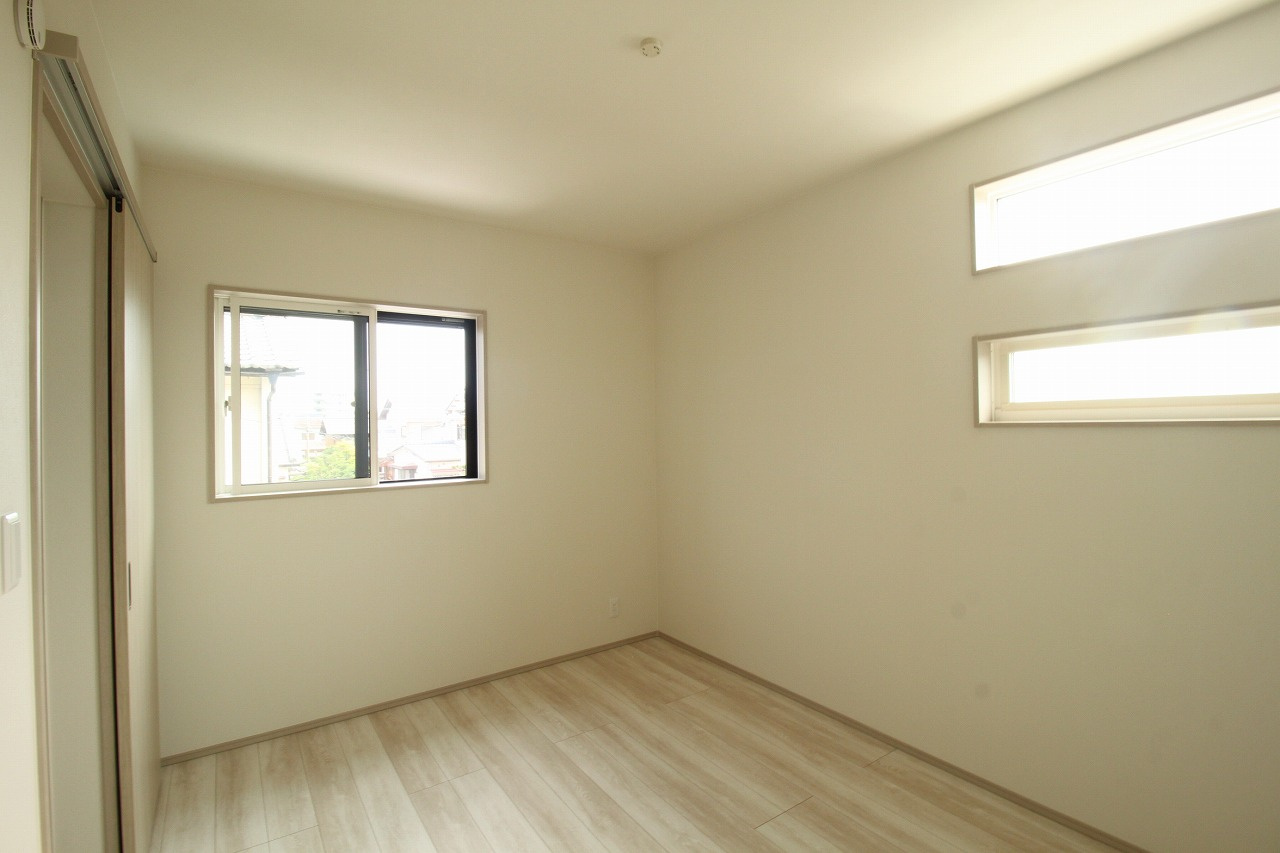 香美市土佐山田町東本町2丁目　新築戸建　2号棟　（全2区画）の洋室|2Ｆ　西の部屋　6.0帖