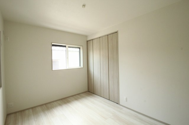 香美市土佐山田町東本町2丁目　新築戸建　2号棟　（全2区画）の洋室|2Ｆ　南の部屋　6.0帖