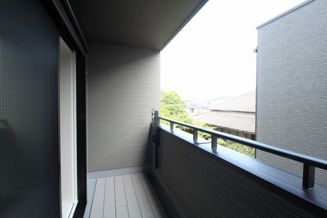香美市土佐山田町東本町2丁目　新築戸建　2号棟　（全2区画）のバルコニー|2Ｆ　東の部屋　8.0帖