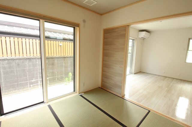 香美市土佐山田町東本町2丁目　新築戸建　2号棟　（全2区画）の和室|1Ｆ　5.0帖