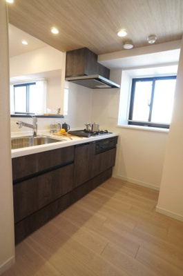 【キッチン】 | ラ・ベルティ小岩 | 食器洗い乾燥機・オールインワン浄水栓付きキッチン（クリナップ製）