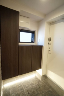 【玄関】 | ラ・ベルティ小岩 | 新規下足入れ