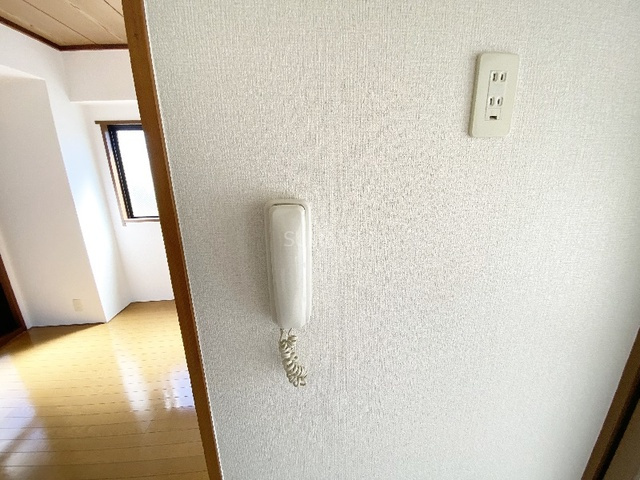 冨田ビルのセキュリティ|インターフォン完備☆