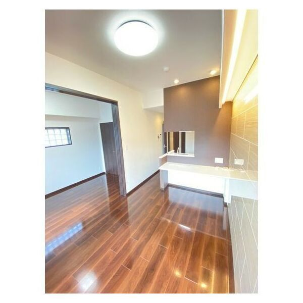 プレジオ江坂Ⅱの居間・リビング