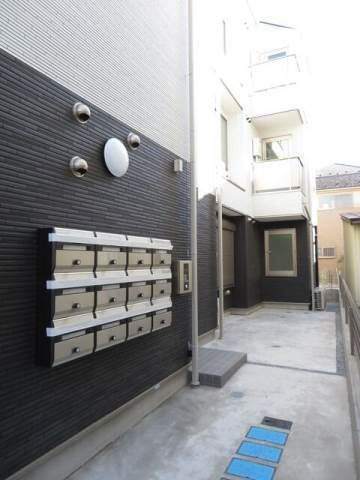 シャンテ谷在家のエントランス