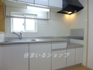 広島市安佐北区可部南１丁目のアパートのキッチン|窓あり