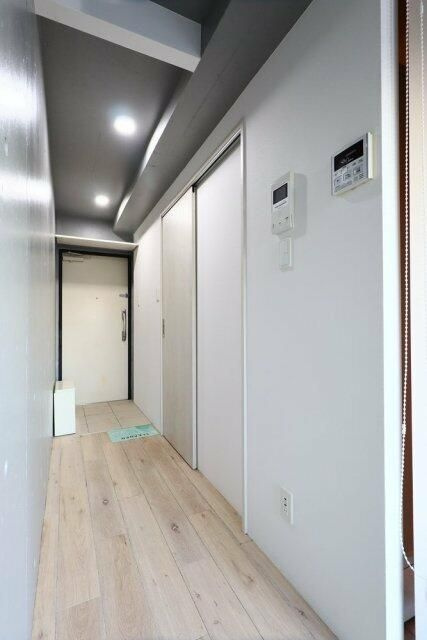 ルーナクレシェンテ町屋の玄関