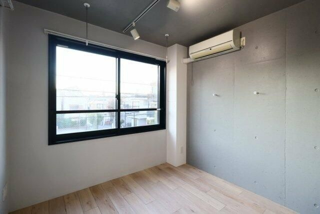 ルーナクレシェンテ町屋の居間・リビング