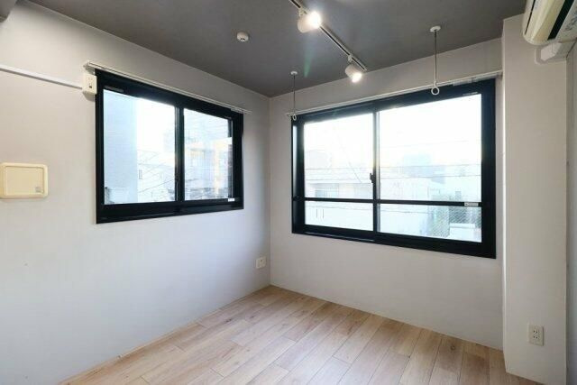 ルーナクレシェンテ町屋の居間・リビング