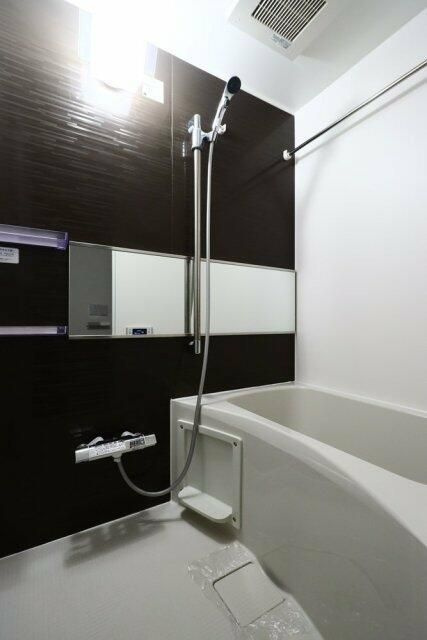 ルーナクレシェンテ町屋の浴室