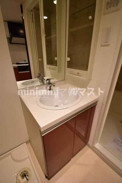 エスレジデンス本町マークスの洗面所