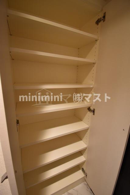 エスレジデンス本町マークスの玄関