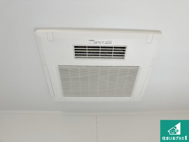 加古川市西神吉町岸　新築一戸建ての冷暖房・空調設備|四季を通して快適なバスライフをお手伝いする浴室暖房乾燥機！浴室の乾燥・暖房・涼風・換気はもちろん、２４時間換気にも対応！