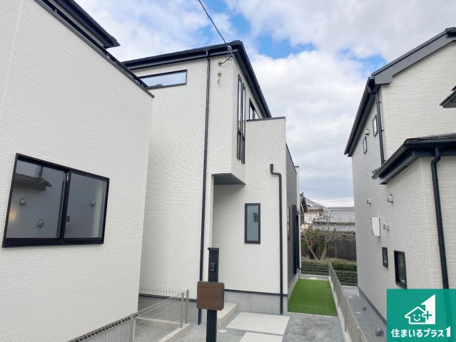 加古川市西神吉町岸　新築一戸建ての外観|安心の10年保証！外観を美しく保ち、雨水で汚れを落とします！気になることがありましたら、お気軽にお問い合わせください！