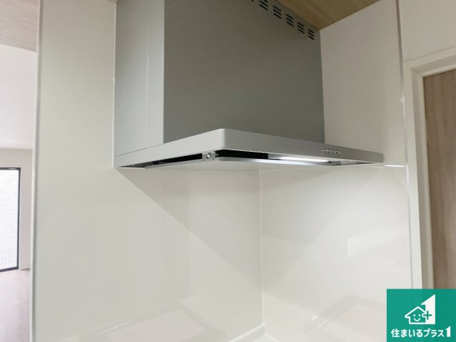 加古川市西神吉町岸　新築一戸建ての設備|汚れにくいスロットフィルタでお手入れラクラク！ＬＥＤ照明付き！