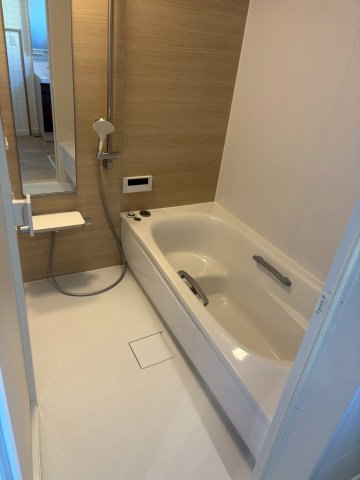 中古住宅　帯広市西6条南33丁目の浴室