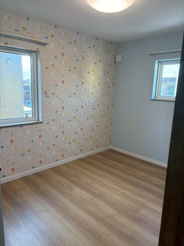 中古住宅　帯広市西6条南33丁目の洋室