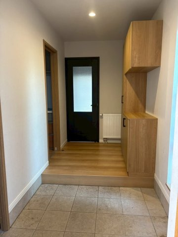 中古住宅　帯広市西6条南33丁目の玄関