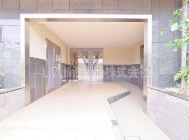 セイガステージ田無南のエントランス