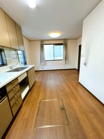 小山市中久喜5丁目　中古戸建のキッチン