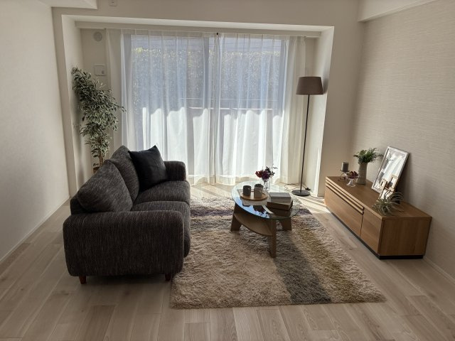 ヒルハイツ宮前平　ウエストの居間・リビング|※家具の配置はイメージです