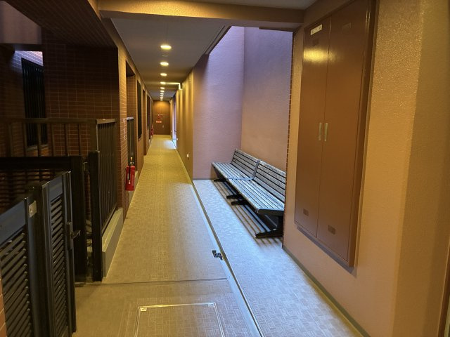 ヒルハイツ宮前平　ウエストのその他共用部分|共用廊下